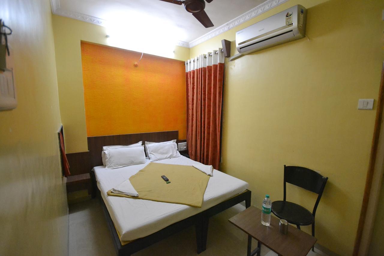 Hotel Madhava Shirdi Eksteriør bilde